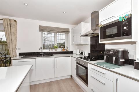 4 bedroom semi-detached house for sale, Saltings Close, Whitstable, Kent