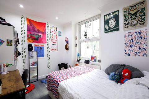 2 bedroom flat for sale, Queensborough Terrace, Bayswater, W2