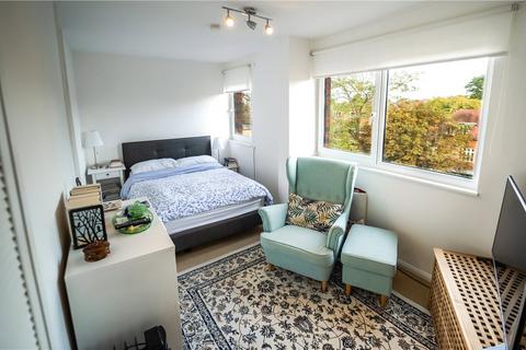 2 bedroom apartment for sale, Brighton Road, Surbiton KT6