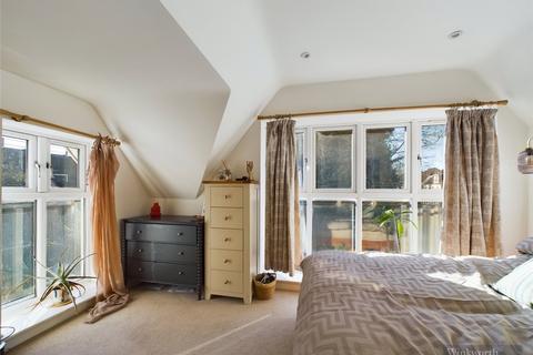 33 Windmill Lane, Long Ditton, Surbiton, KT6 5BA