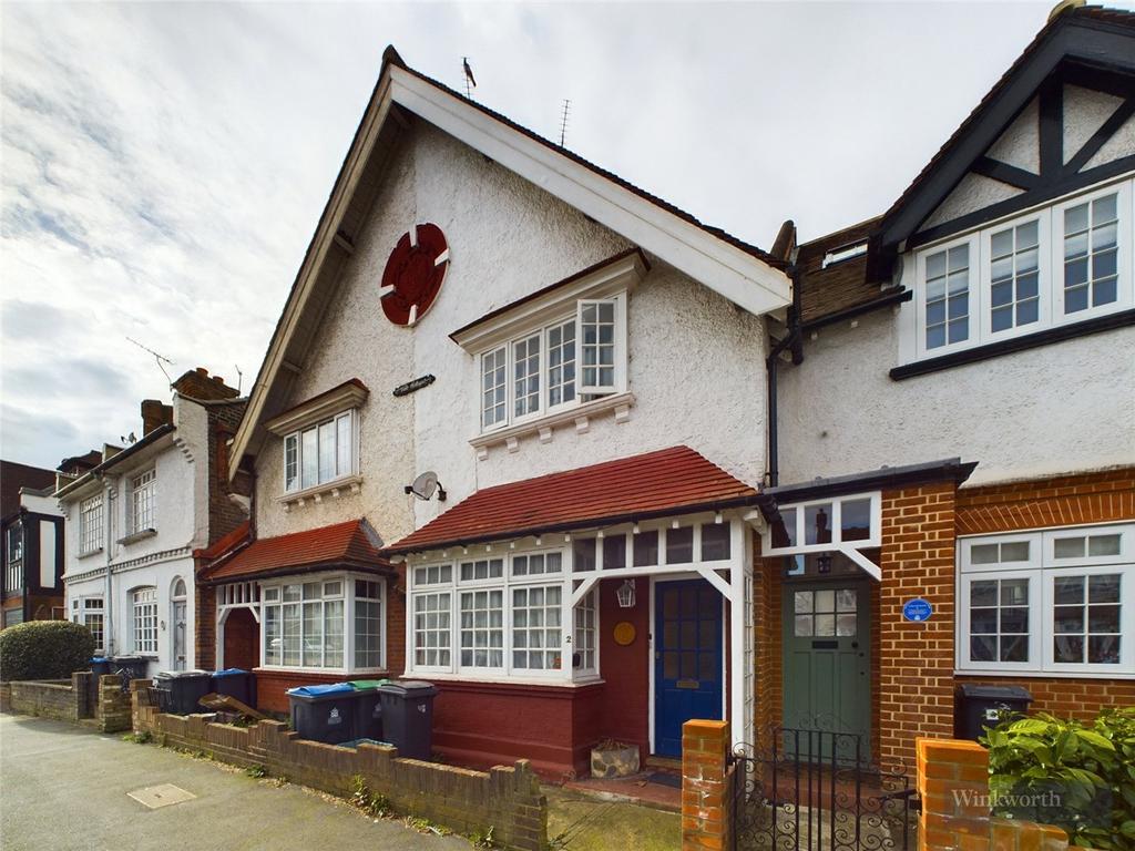 Kingston Vale, London SW15 2 bed terraced house for sale £485,000