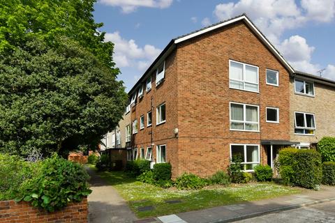 2 bedroom maisonette to rent, Exeter Court, Surbiton KT6