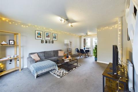 2 bedroom maisonette to rent, Exeter Court, Surbiton KT6