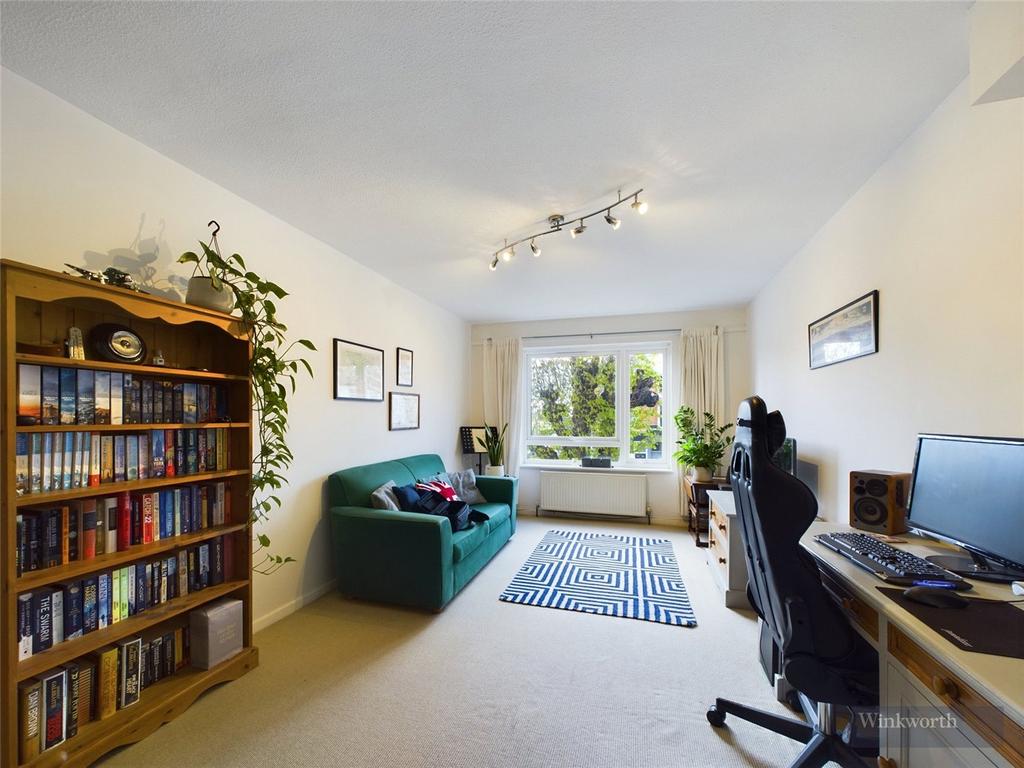 Surbiton, Surbiton KT6 1 bed apartment to rent £1,300 pcm (£300 pw)