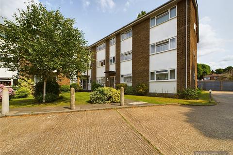 2 bedroom apartment to rent, Lovelace Gardens, Surbiton KT6