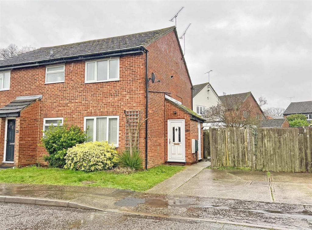 Ellen Way, White Court, Braintree 1 bed semidetached house for sale