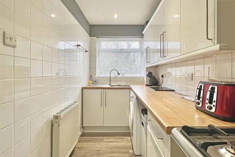 2 Ellen Way, Great Notley, Braintree, CM77 7UU