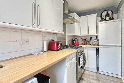 2 Ellen Way, Great Notley, Braintree, CM77 7UU