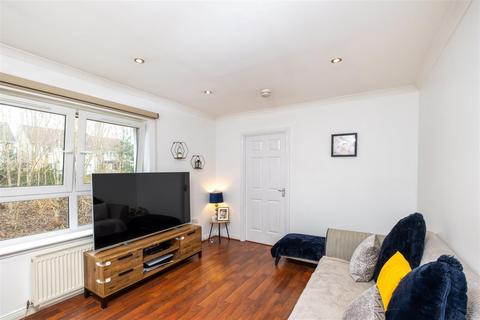 1 bedroom flat for sale, Alastair Soutar Crescent, Invergowrie DD2