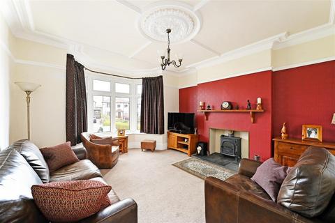 106 Hemper Lane, Sheffield, S8 7FE