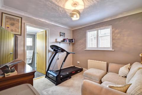Wayside Bungalow Wayside, St Michaels, Tenterden, TN30 6DB