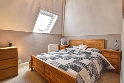 Wayside Bungalow Wayside, St Michaels, Tenterden, TN30 6DB