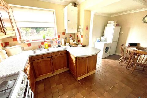 2 bedroom semi-detached house for sale, Wheeler Road, Wednesfield, Wolverhampton, WV11