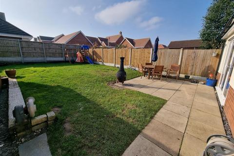 3 bedroom semi-detached bungalow for sale, Burgh Road, Gorleston