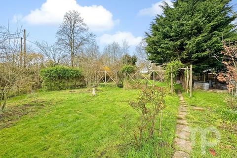 3 bedroom detached bungalow for sale, Crownthorpe Road, Wymondham NR18