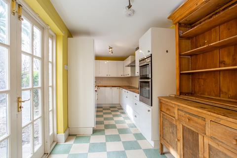 2a Stepney Green, London, E1 3JU