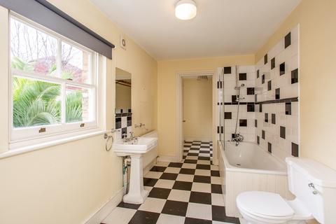 2a Stepney Green, London, E1 3JU