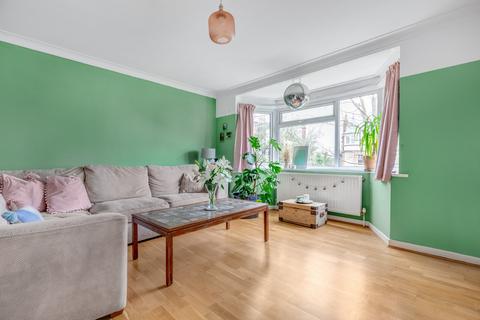 2 bedroom flat for sale, Cranes Park, Surbiton, KT5