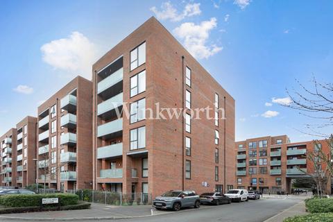 1 bedroom apartment for sale, Butterfly Court, Bathhurst Square, London, N15