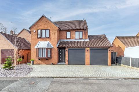 4 bedroom detached house for sale, Otter Close, Redditch, Worcestershire, B98