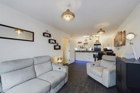 2 bedroom flat for sale, Lambert Court, 1 Strong Drive, Basingstoke, Hampshire, RG21
