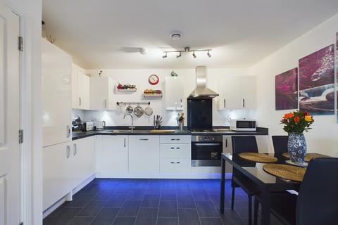 2 bedroom flat for sale, Lambert Court, 1 Strong Drive, Basingstoke, Hampshire, RG21