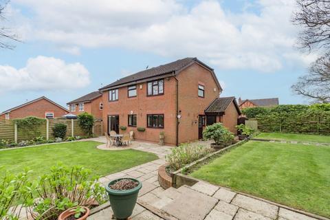 4 bedroom detached house for sale, Fairbourne Gardens, Headless Cross, Redditch, Worcestershire, B97