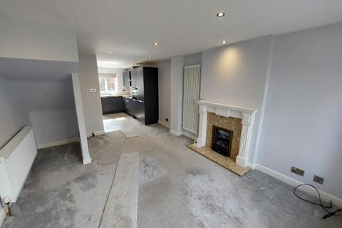 2 bedroom townhouse to rent, Lichfield Grove, Harrogate HG3