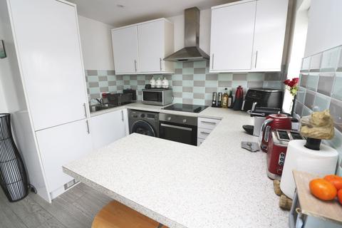 1 bedroom flat for sale, Wesley Drive, Egham, Surrey, TW20