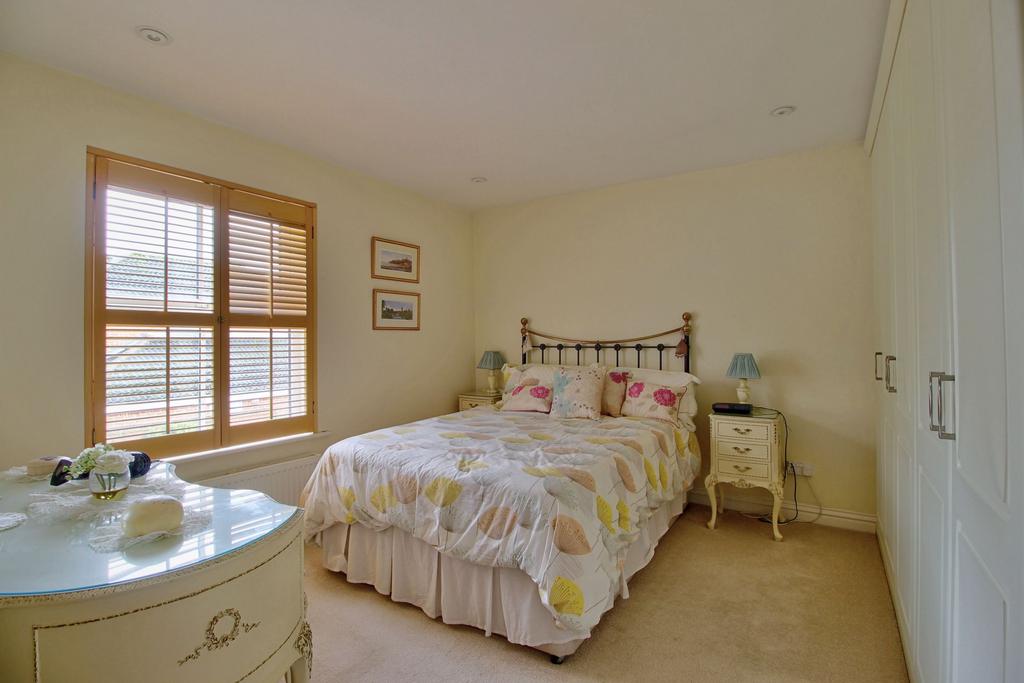 Front double bedroom