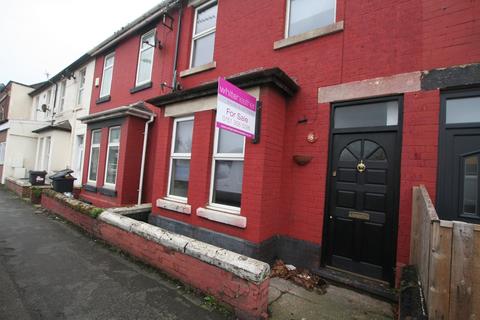 3 bedroom terraced house for sale - Station Road, Ellesmere Port, Cheshire. CH65