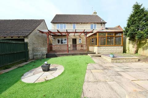 4 bedroom link detached house for sale, Glen Road, Castle Bytham