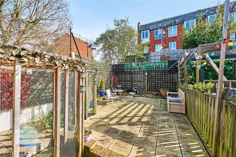 1 Felmersham Close, London, SW4 7ES