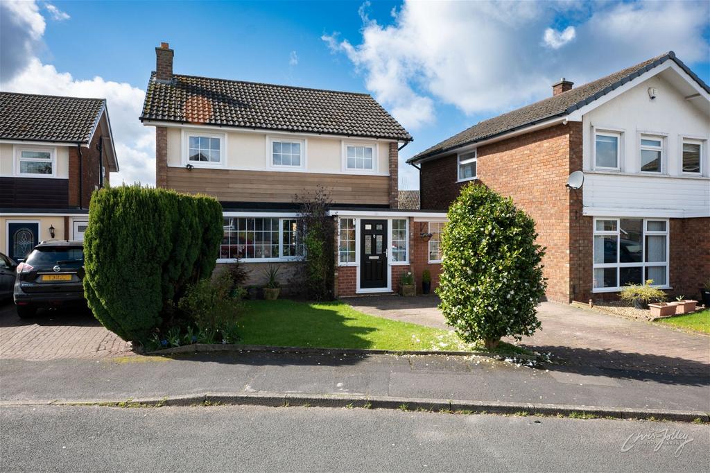 Highlands Road, Offerton, Stockport... 3 bed detached house for sale