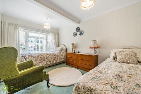 14 Cedar Close, Tadley, RG26 3SL