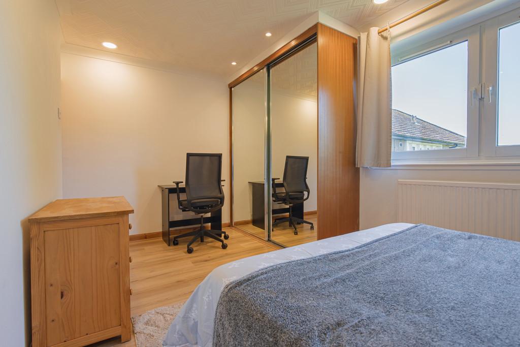 Bedroom 2.1
