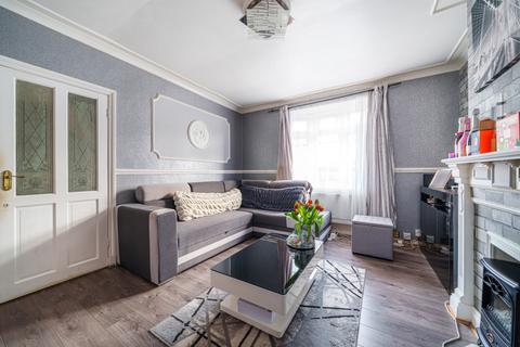 47 Comyns Road, Dagenham, RM9 6PB