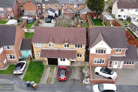 3 bedroom semi-detached house for sale, Willenhall WV13