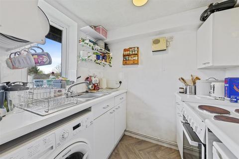 1 bedroom apartment for sale, Ramsthorn Grove, Milton Keynes MK7