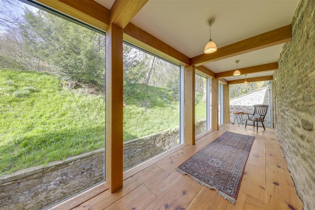 Sun Room (Cottage)