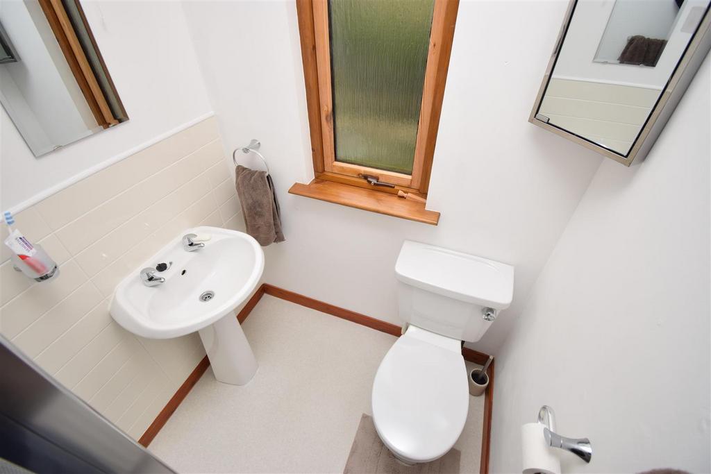 Shower room (2).jpg