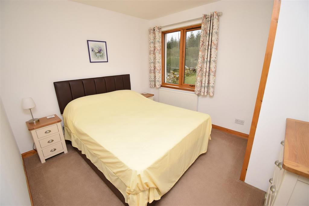 Bedroom two.jpg