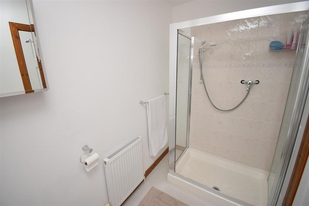 En suite shower room.jpg
