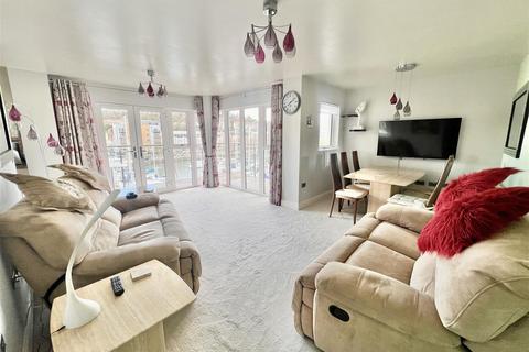 2 bedroom apartment for sale, Mizzen Court, Portishead