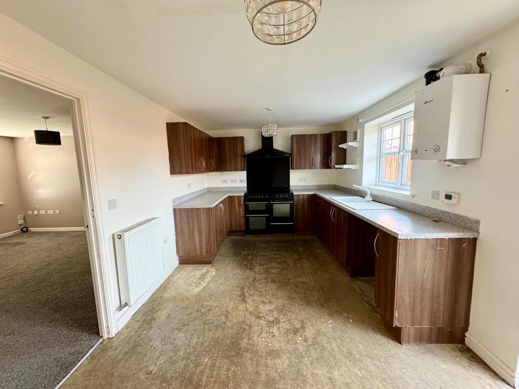 Dining kitchen