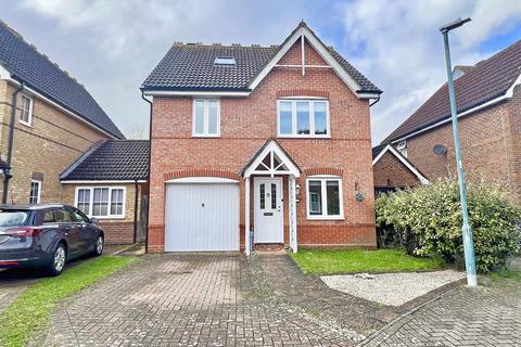 4 bedroom detached house for sale, Wood Way, Great Notley, Braintree