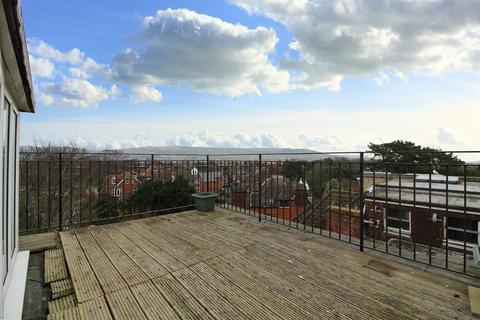 1 bedroom flat for sale, Shorncliffe Road , Folkestone, Kent