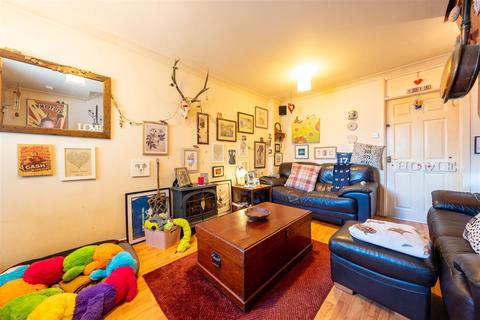 61 Durley Dene Crescent, Bridge Of Earn, Perth, PH2 9RD