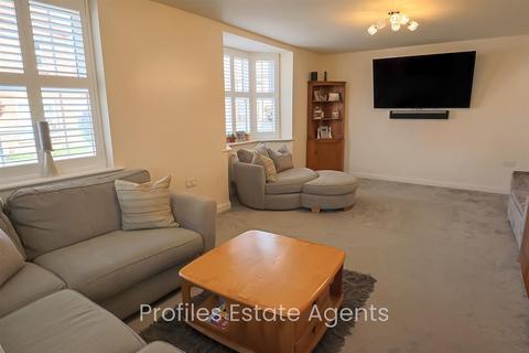1 Tamarisk Close, Burbage, Hinckley, LE10 3JN