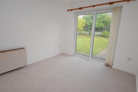 undefined, Grove Court, St Florence